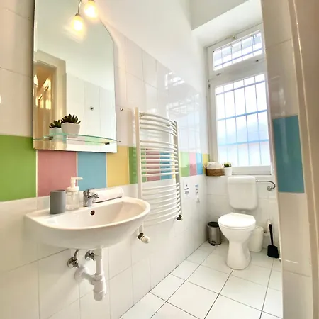 Free Parking + 4Bdr + 3Baths! + 5* Location Apartment Budapest Exterior photo