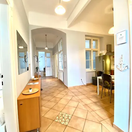 Free Parking + 4Bdr + 3Baths! + 5* Location Apartment Budapest Exterior photo